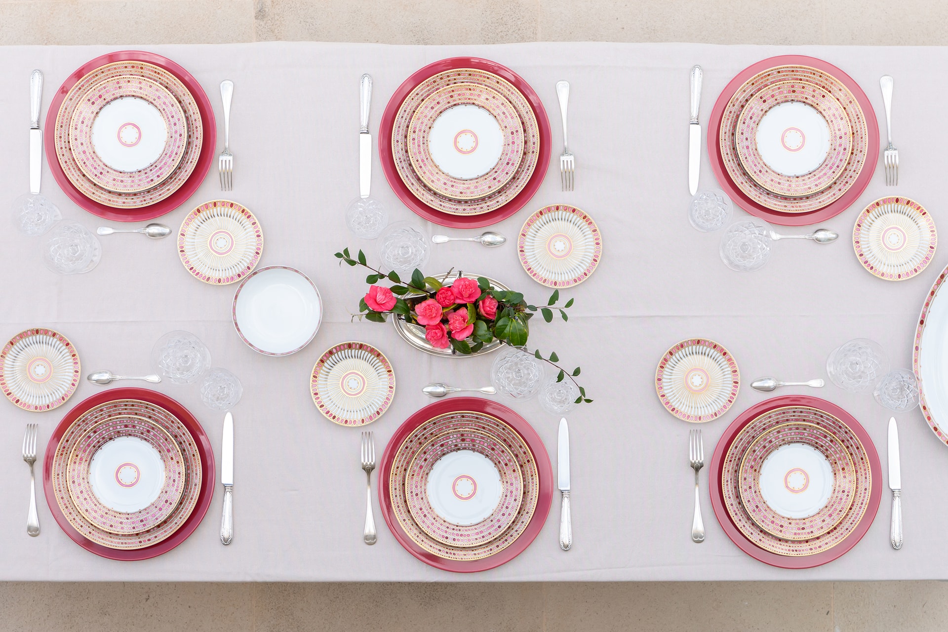 Robert Haviland & C. Parlon, Syracuse Fuschia, Grand dining set for 8 persons