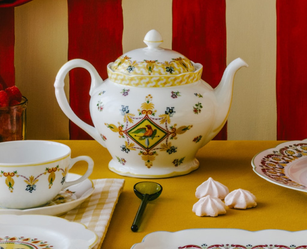 Bernardaud, Trianon, Tea cup and saucer