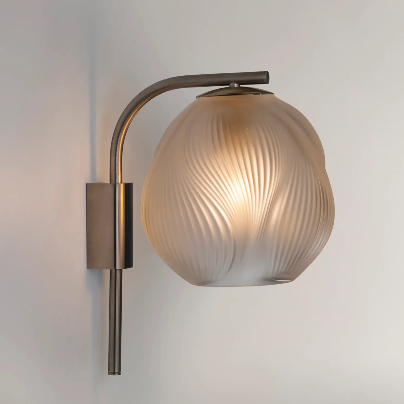 Lalique, Air Alizé Light, Wall sconce