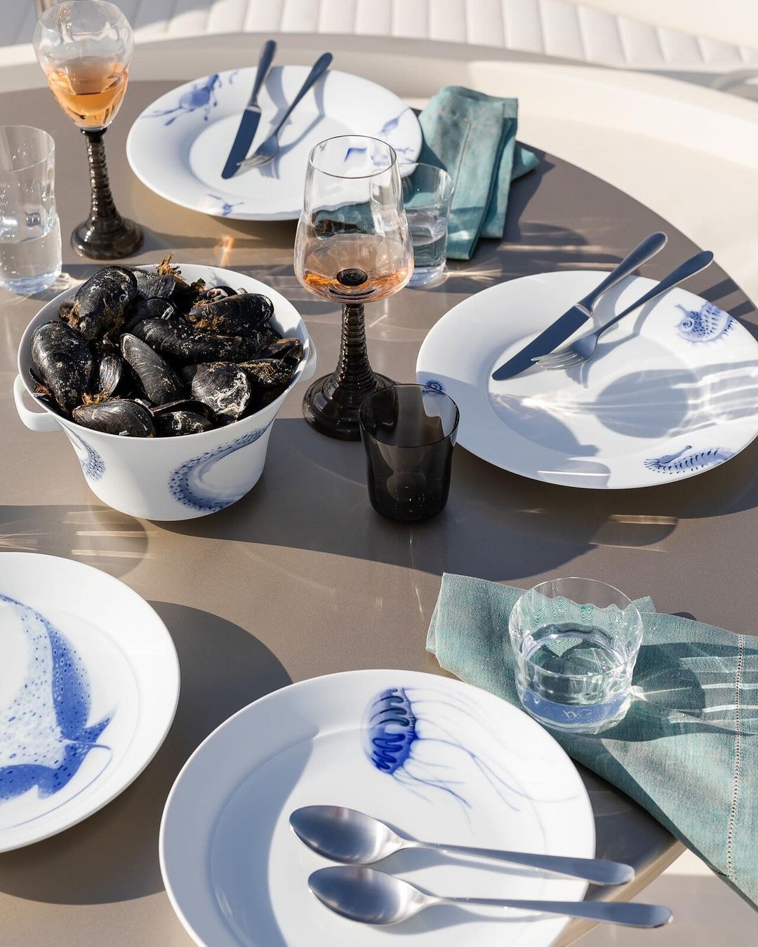 Hering Berlin, Ocean, Shallow plate, high rim