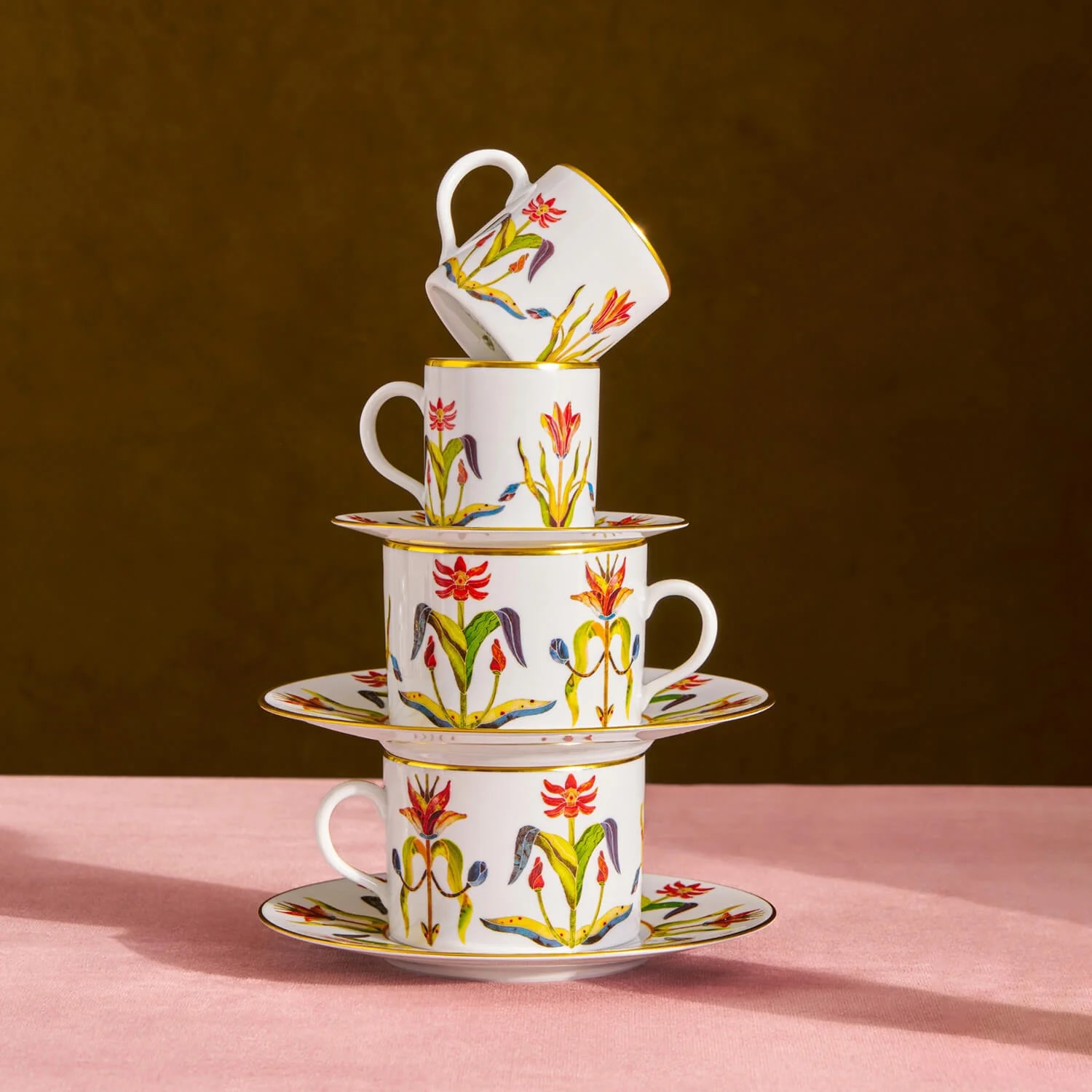 L'Objet, Grand Tour, Tea cup