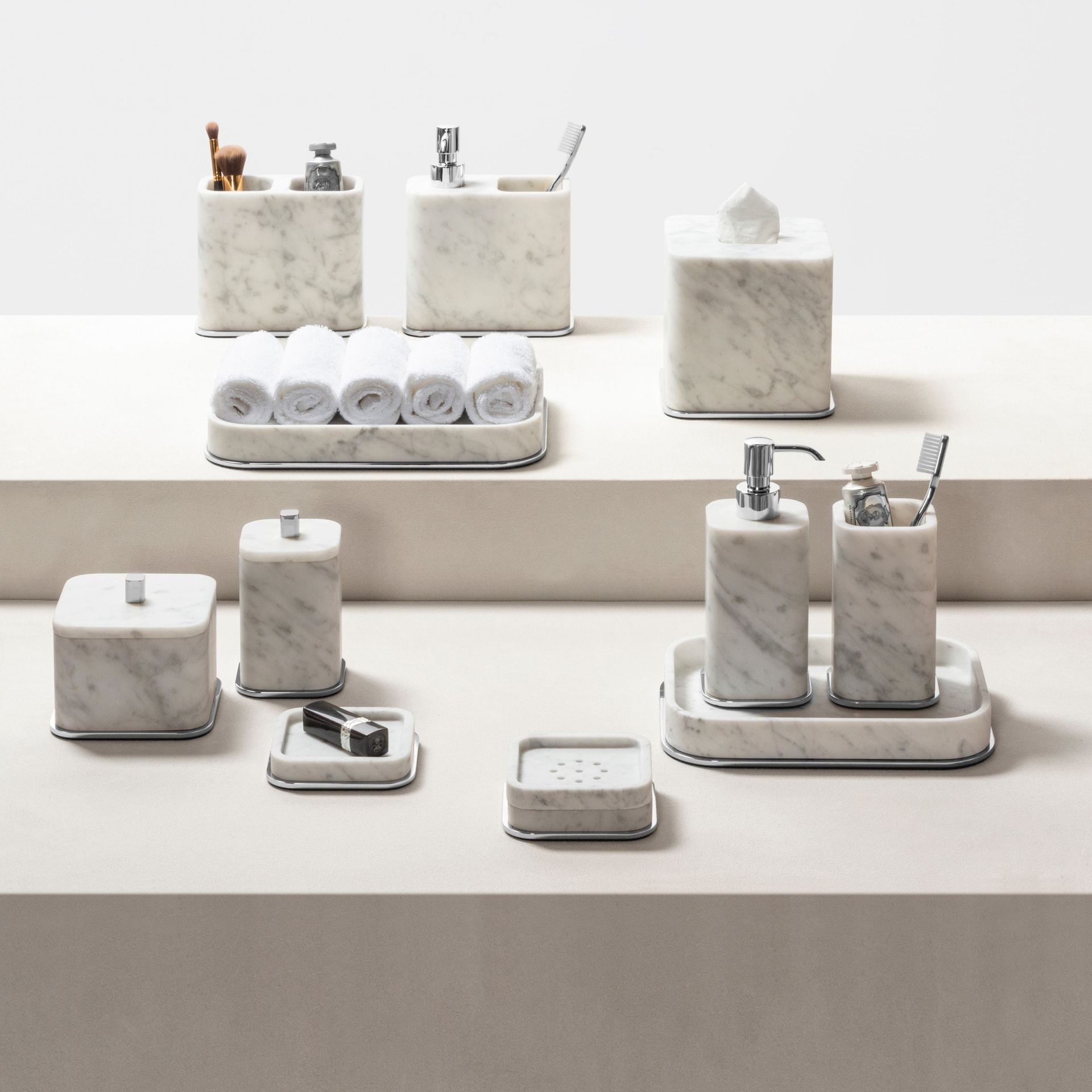 Giobagnara, Polo Arabescato White Marble Bathroom Set, Double toothbrush holder