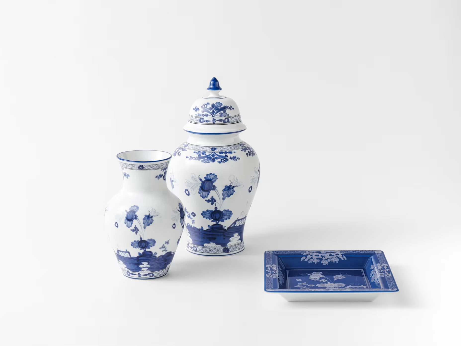 Ginori 1735, Oriente Italiano Indaco, Ming vase