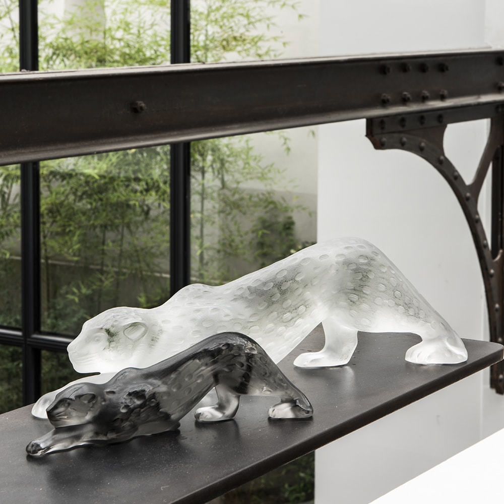 Lalique, Zeila panther sculptures, Large panther sculpture, clear