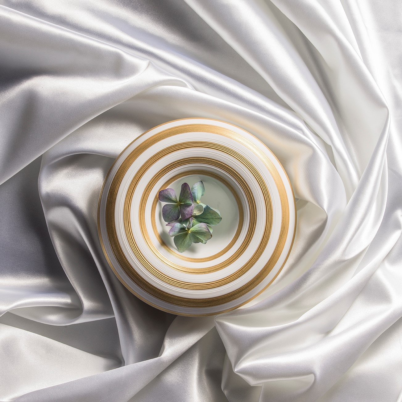 J.L Coquet, Hémisphère Gold, Breakfast cup