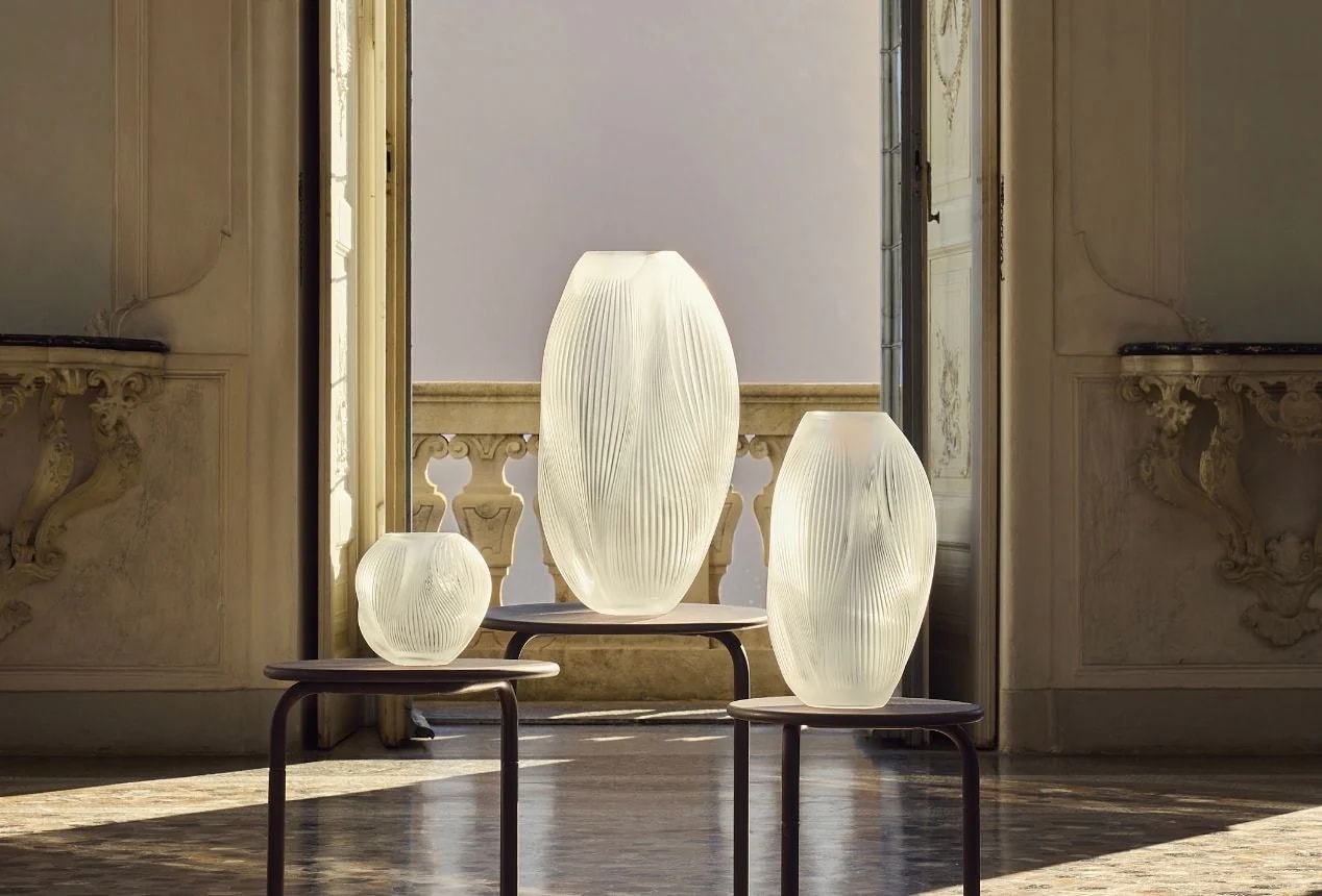 Lalique, Air Alizé, Medium vase, clear