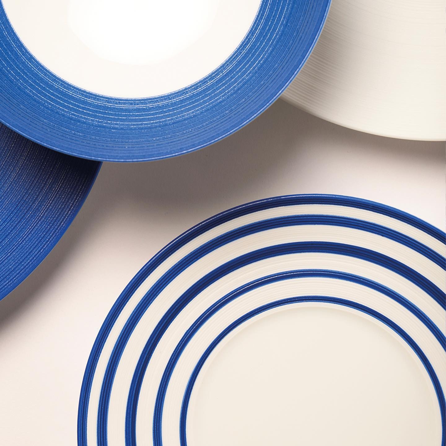 J.L Coquet, Hémisphère Storm Blue, Gourmet plate