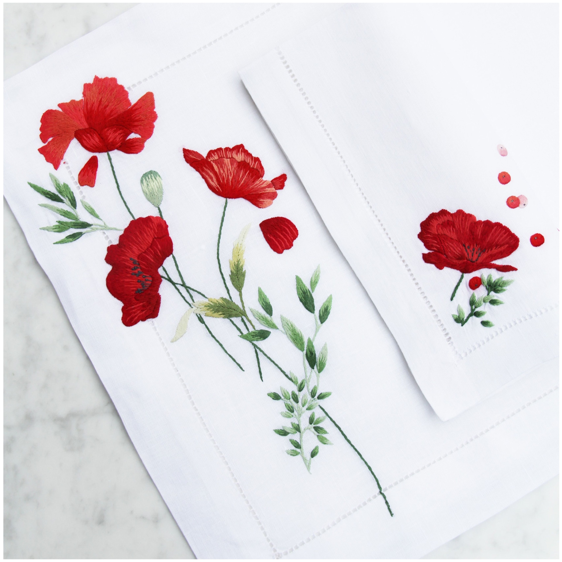Valombreuse, Coquelicot table linen, Placemat and napkin set