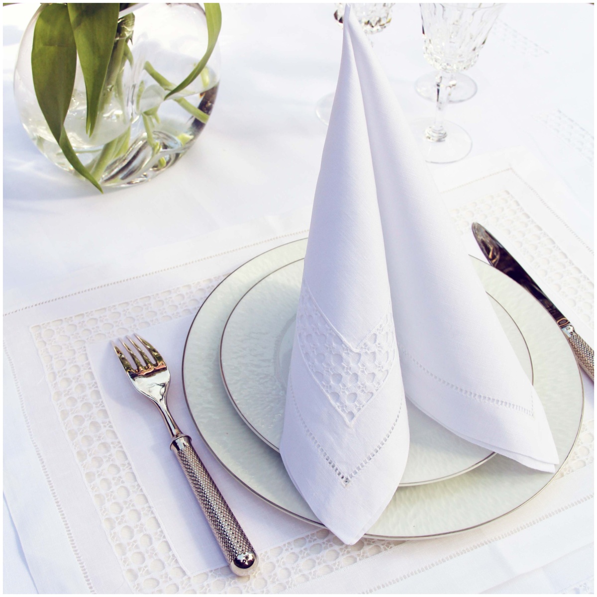 Valombreuse, Jours coco table linen, Placemat and napkin set, white