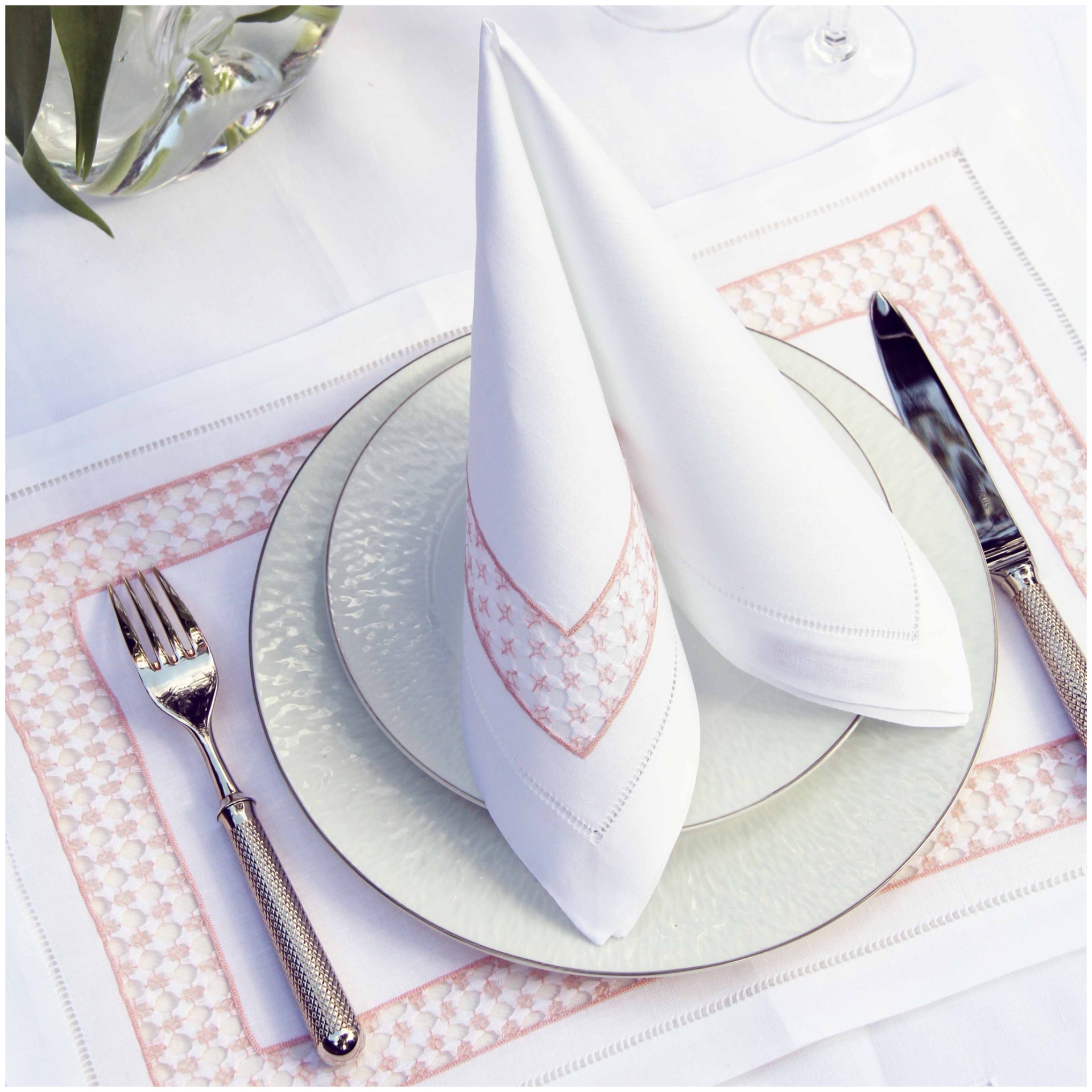 Valombreuse, Jours coco table linen, Placemat and napkin set, orange