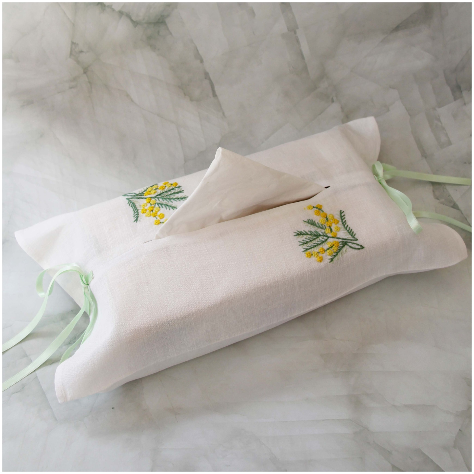 Valombreuse, Mimosa table linen, Rectangular tissue box cover