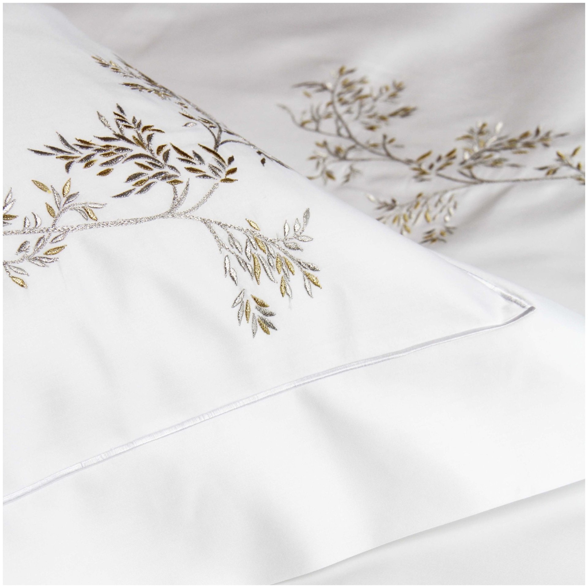 Valombreuse, Nagoya bed linen, Set of 2 pillowcases, square gold and silver
