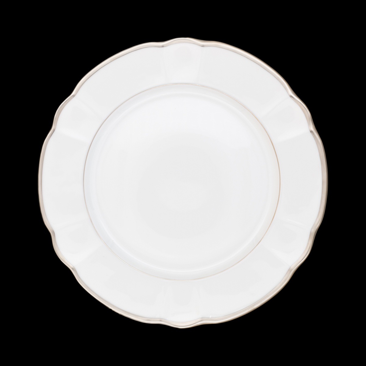 Robert Haviland & C. Parlon, Colette Platinum, Presentation plate