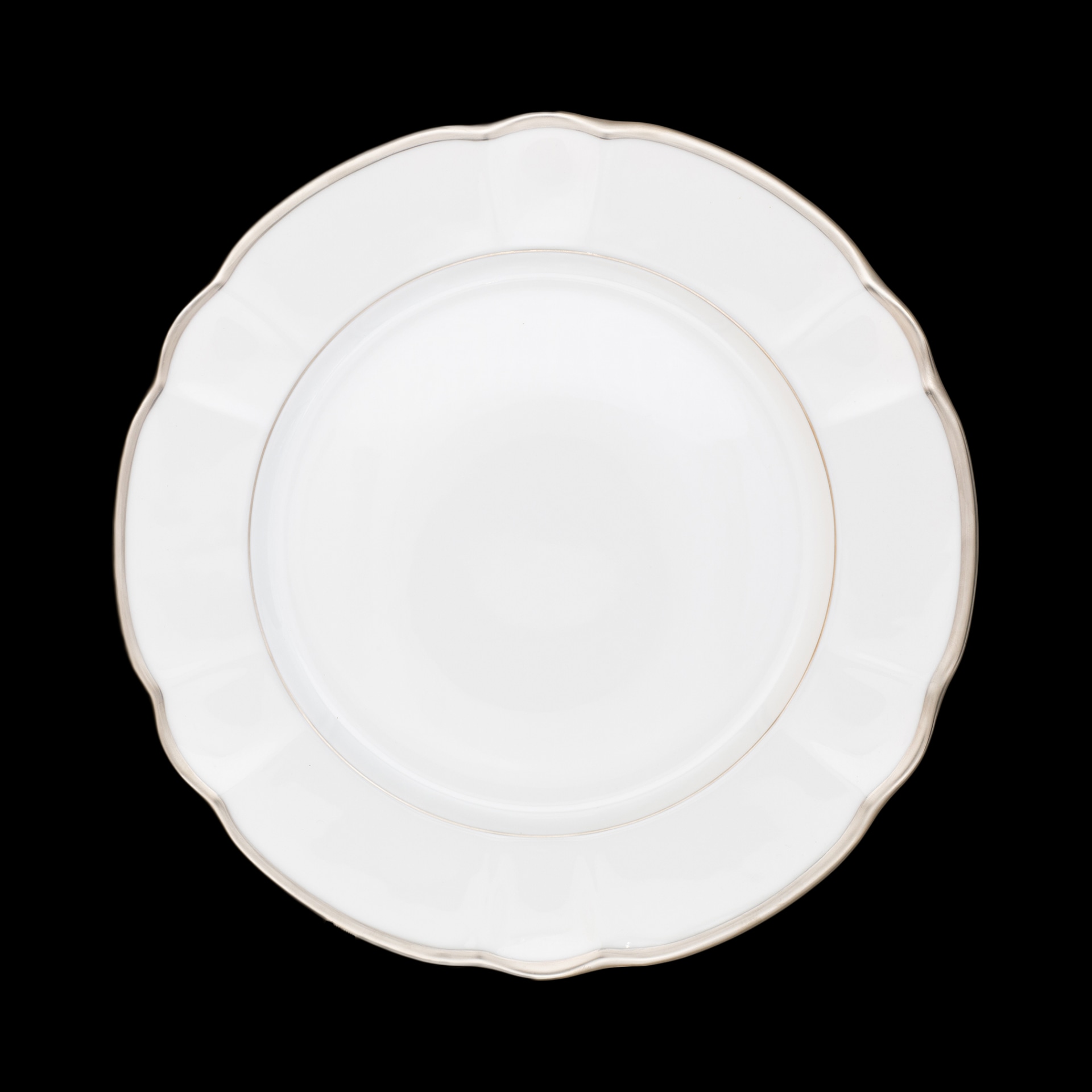 Robert Haviland & C. Parlon, Colette Platinum, Presentation plate