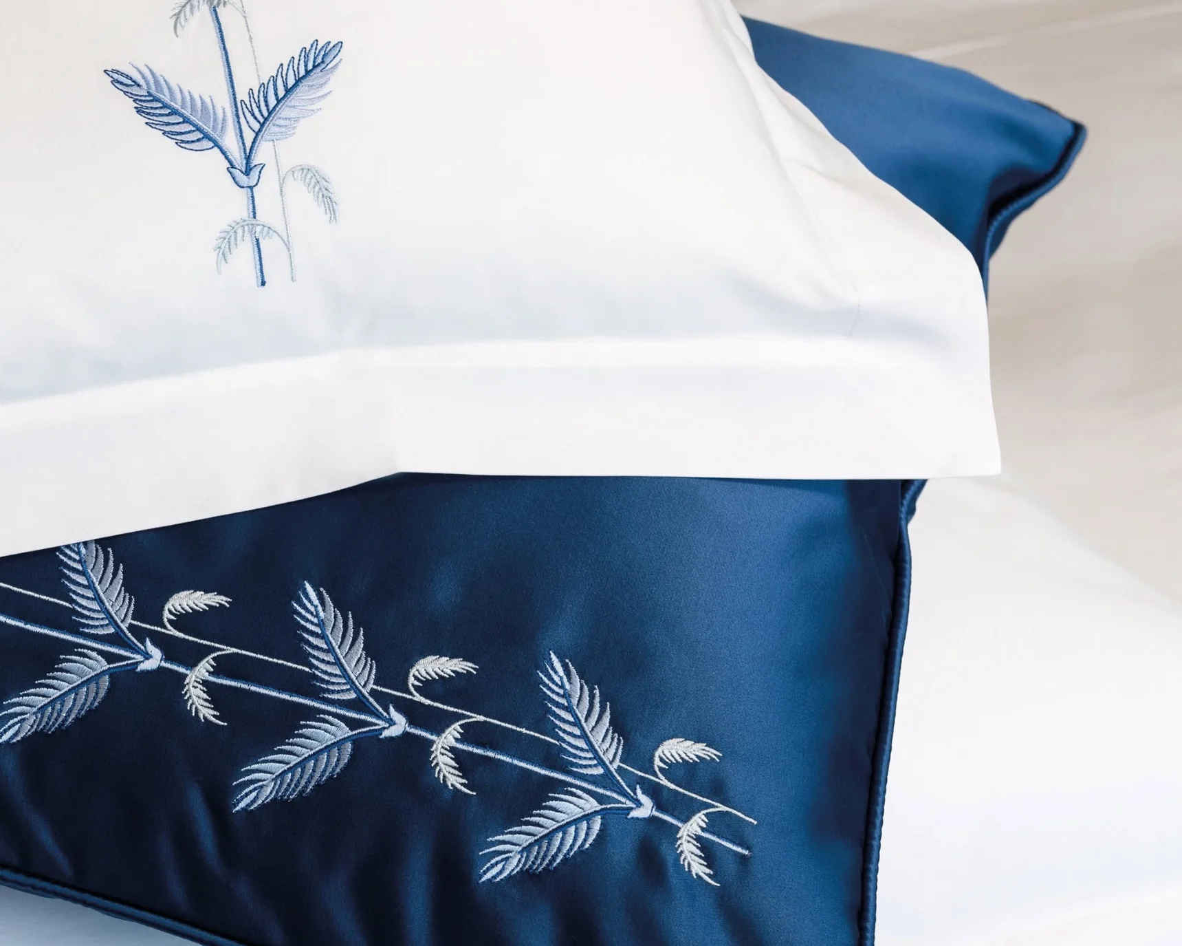Plumes bed linen, Blue Plumes bed linen, Blue