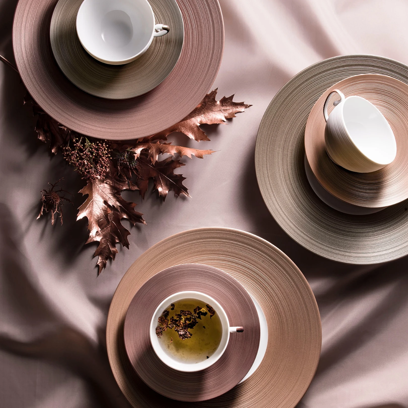 J.L Coquet, Hémisphère Grey Metallic, Egg cup