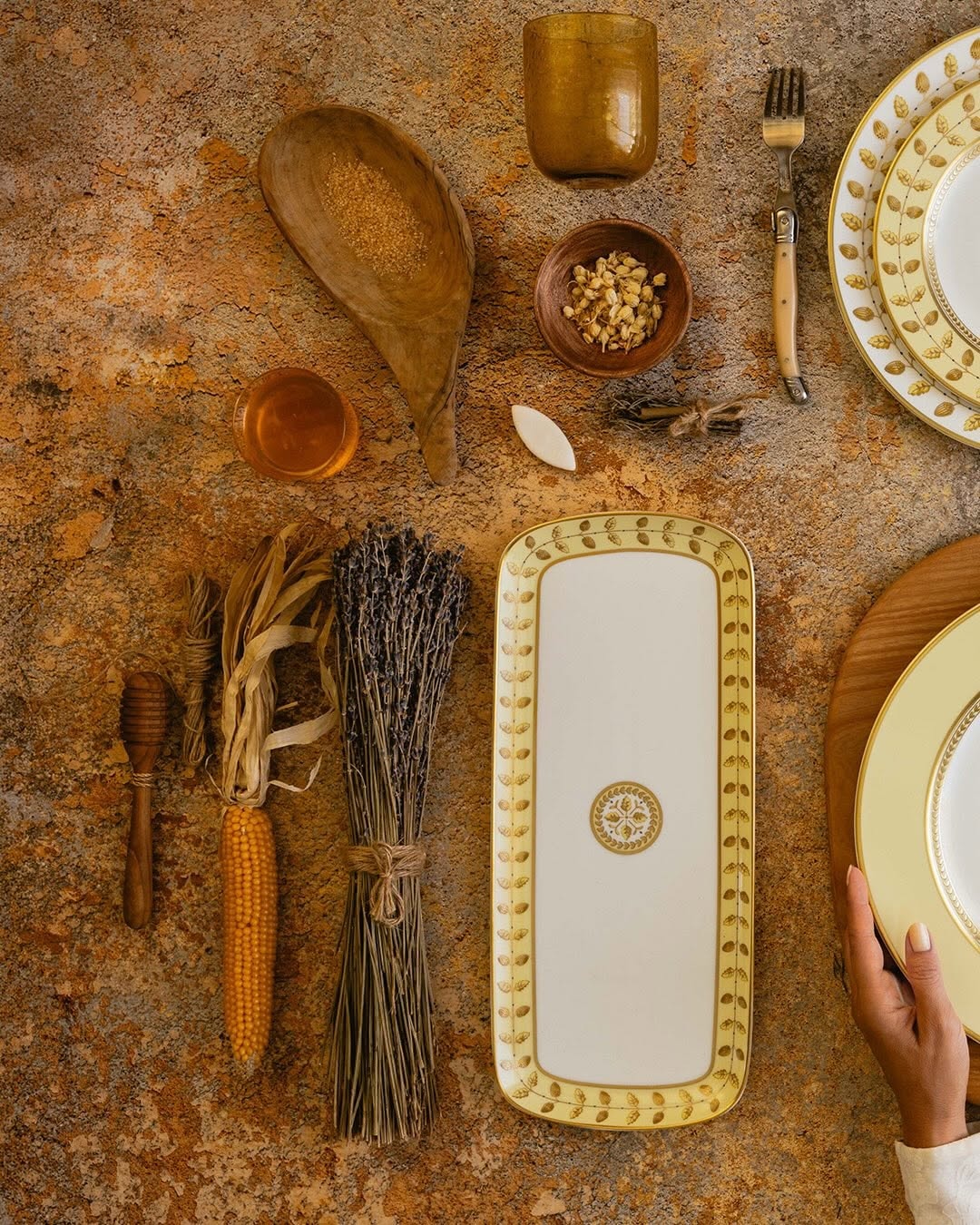 Bernardaud, Constance Jaune, Cake dish