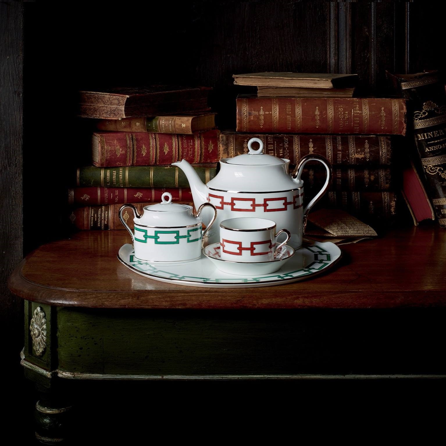 Ginori 1735, Catene Scarlatto, Tea saucer
