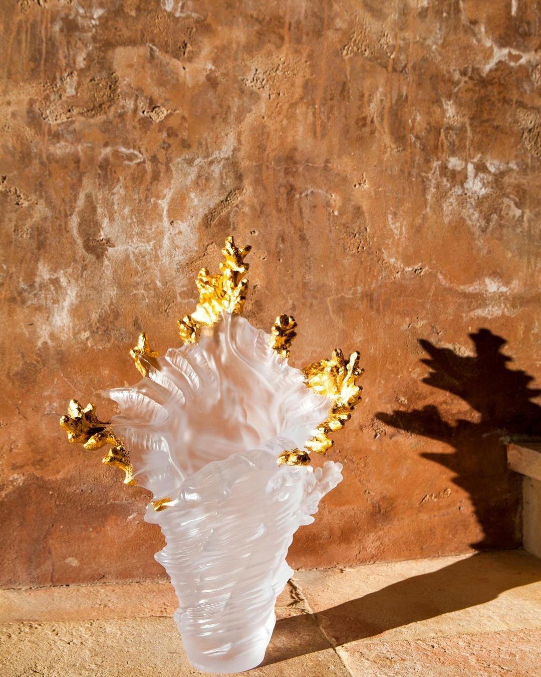 Daum, Mer de Corail vases, Large white gilded vase