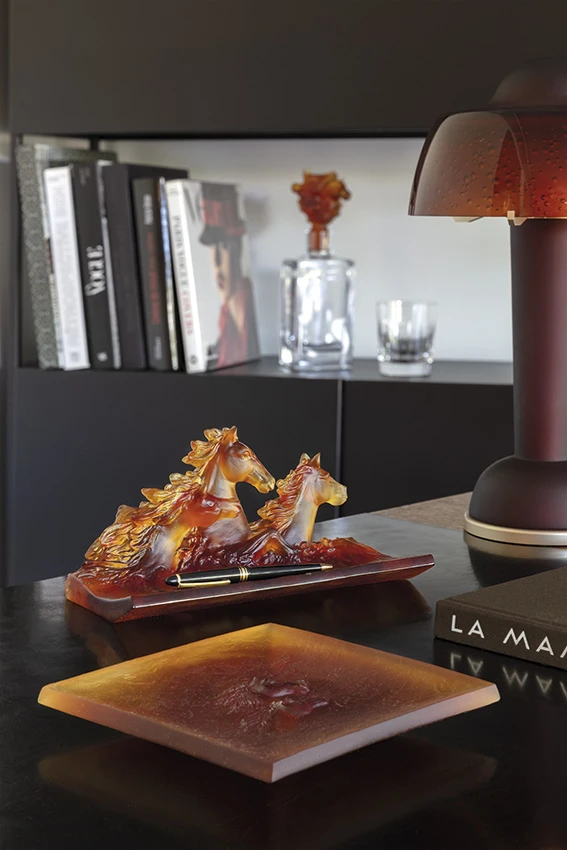 Daum, Cavalcade, Cavalcade amber pencil tray
