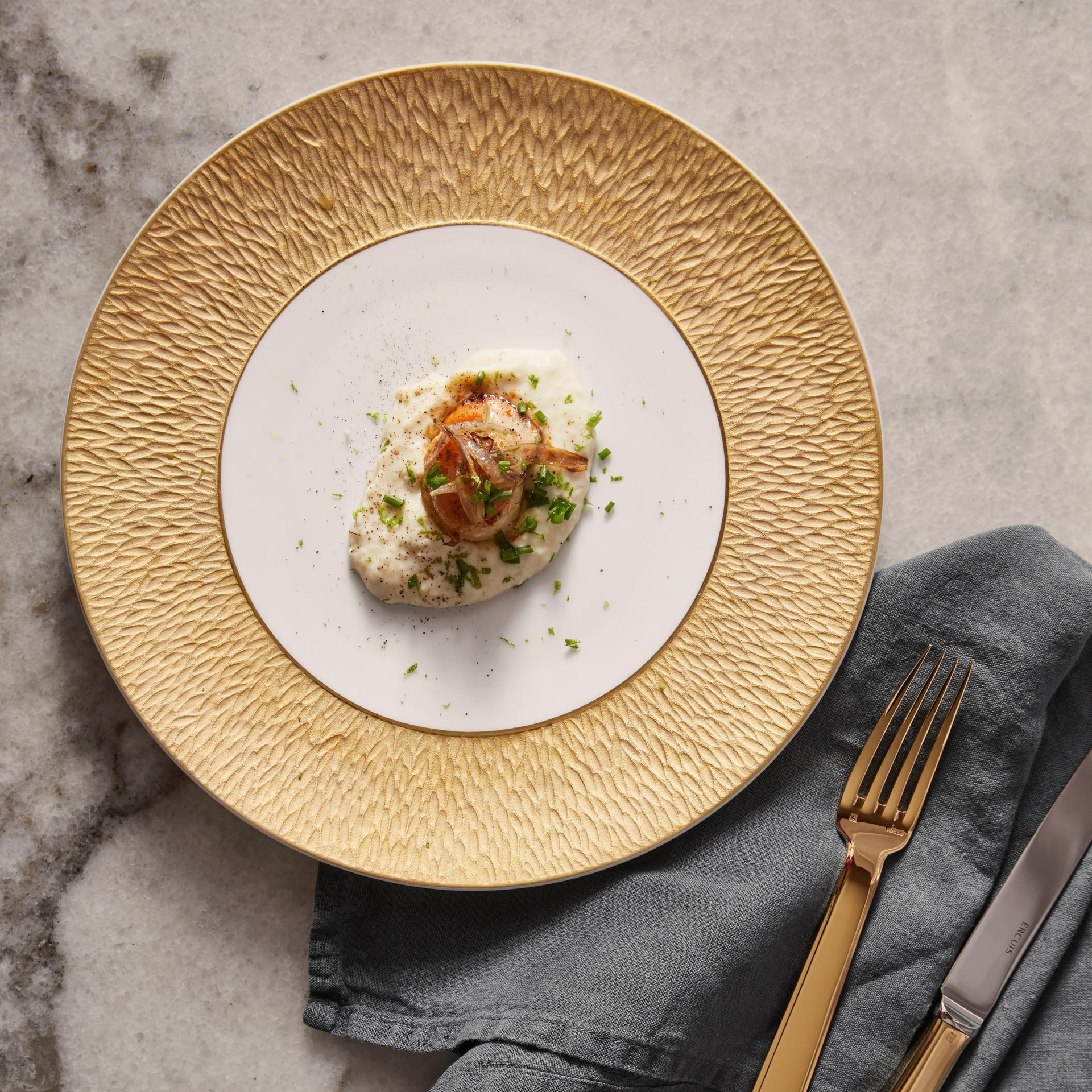 Raynaud, Minéral gold, Dinner plate