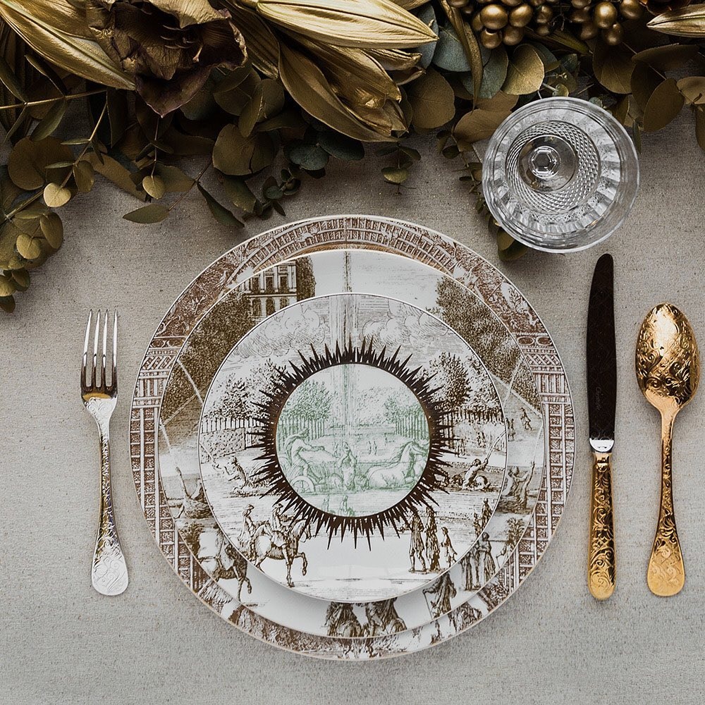 Bernardaud, Versailles Enchanté, Coupe salad plate