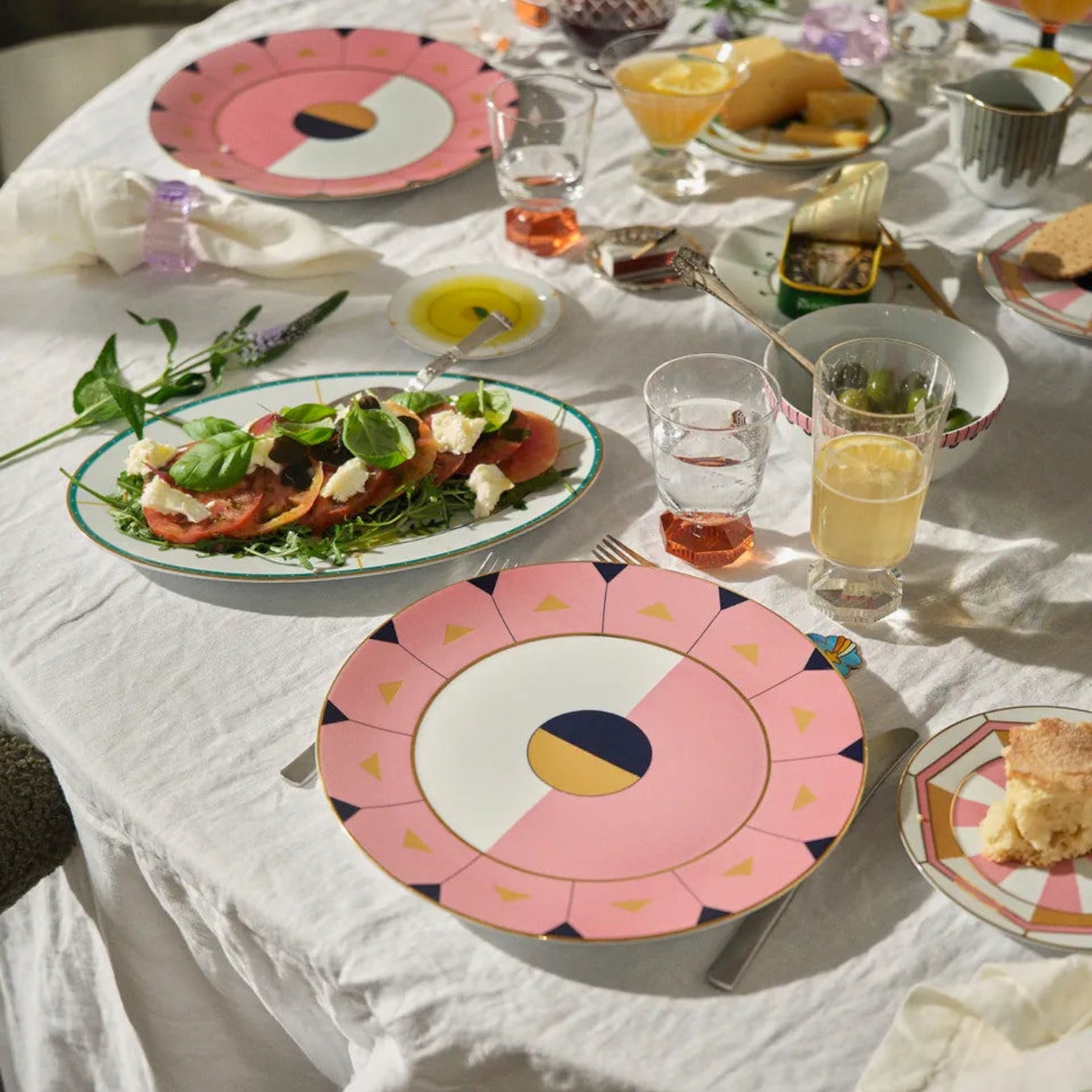 Reflections Copenhagen, Porcelain, Pair of Madeira Dinner Plates