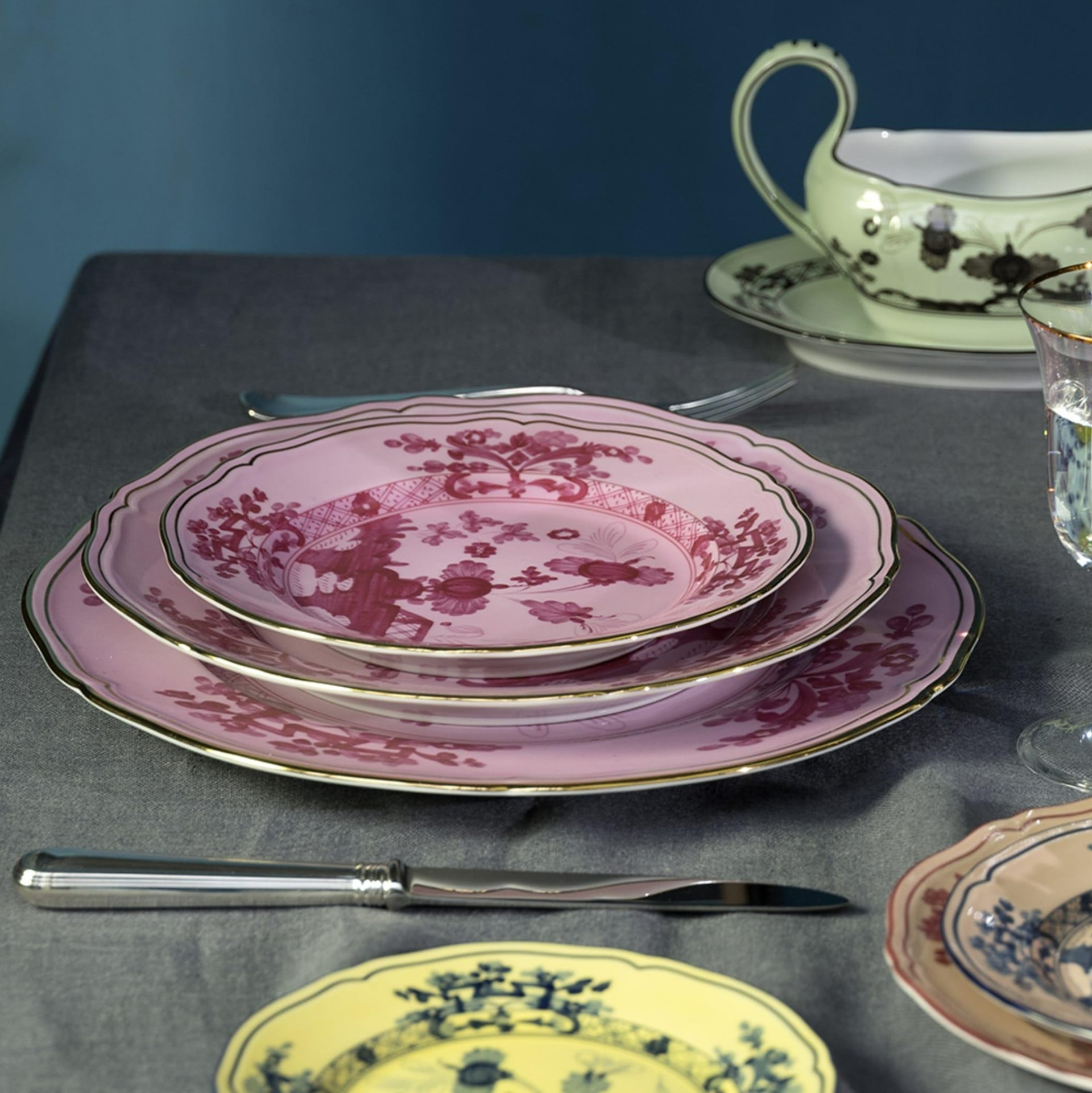 Ginori 1735, Oriente Italiano, Flat plate