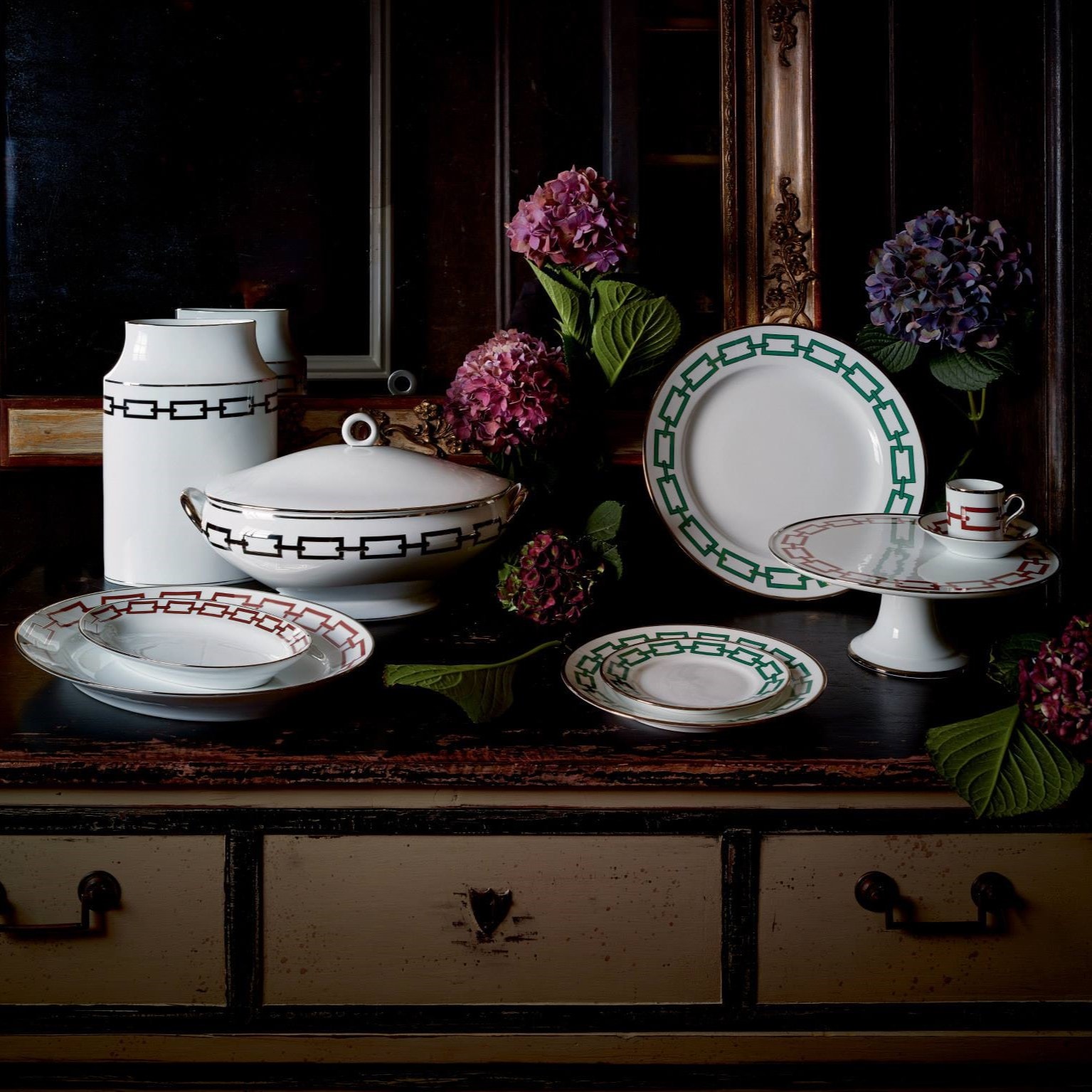 Ginori 1735, Catene Scarlatto, Tureen