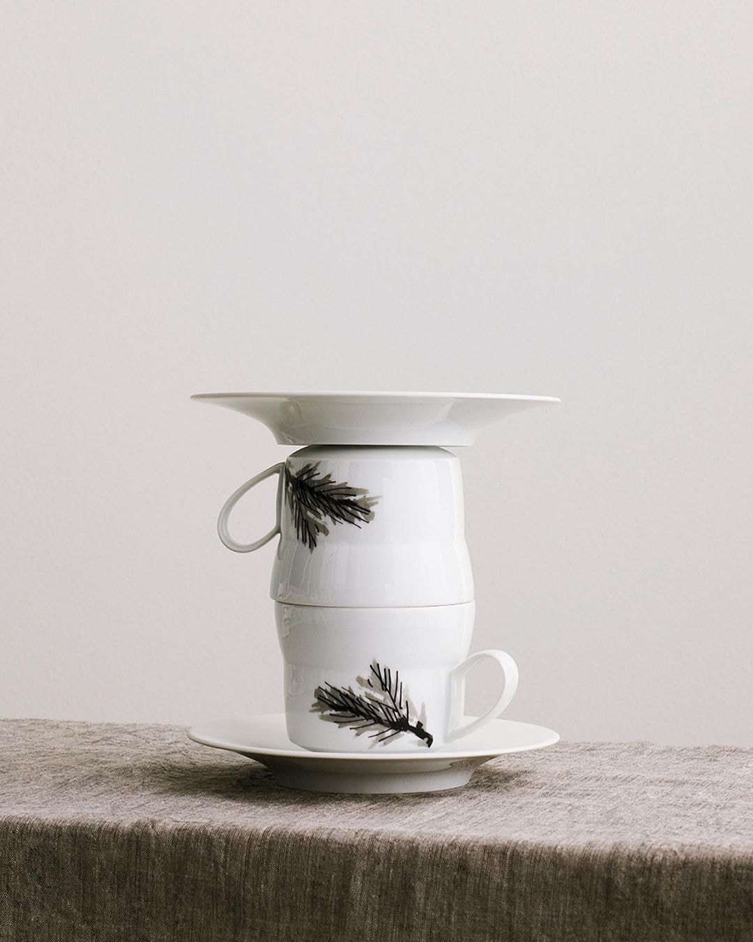 Hering Berlin, Piqueur, Cappuccino cup with saucer