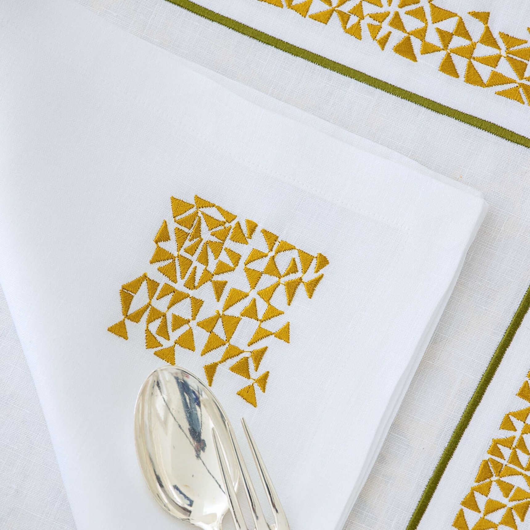 Jesurum, Masai table set, Olive, Placemat