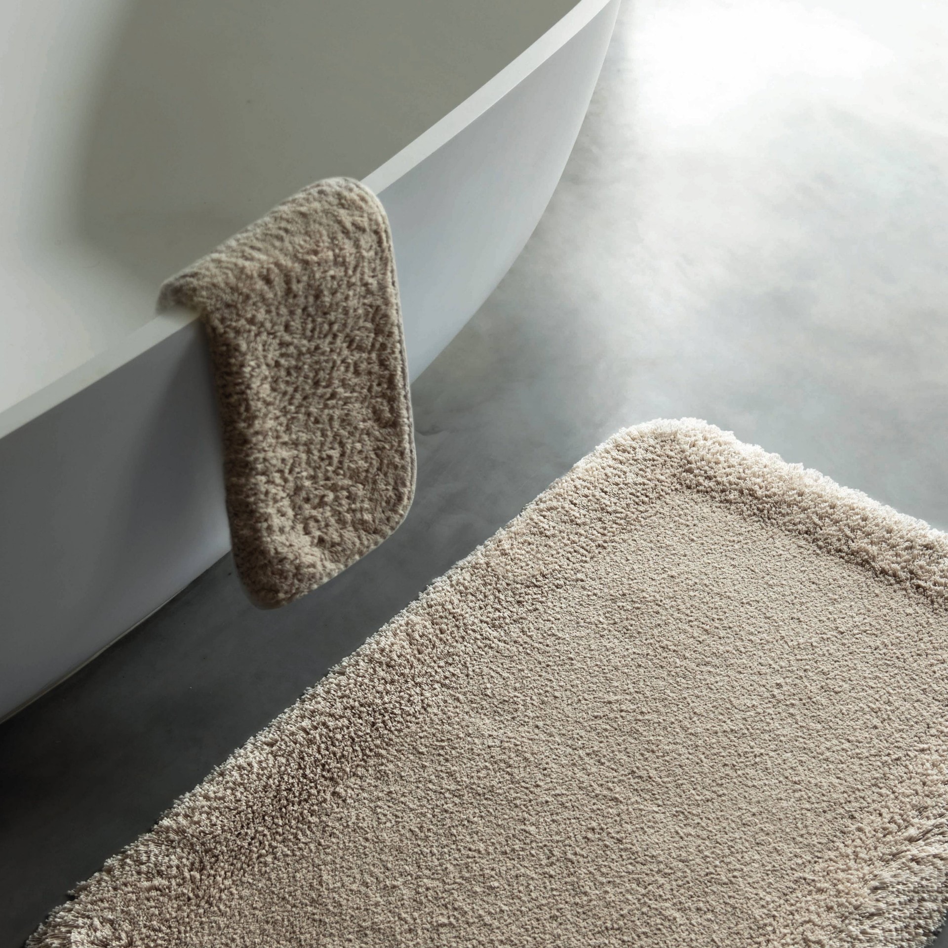 Graccioza, Grand Egoist bath rugs, Bath rug large, fog