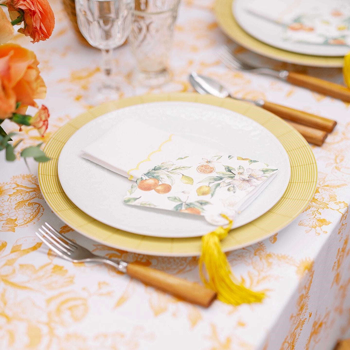 Bernardaud, Jardin Indien, Presentation plate